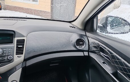 Chevrolet Cruze II, 2011 год, 450 000 рублей, 34 фотография