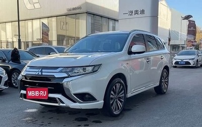 Mitsubishi Outlander III рестайлинг 3, 2021 год, 2 090 143 рублей, 1 фотография