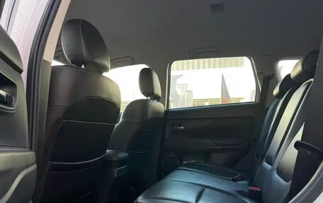 Mitsubishi Outlander III рестайлинг 3, 2021 год, 2 090 143 рублей, 11 фотография