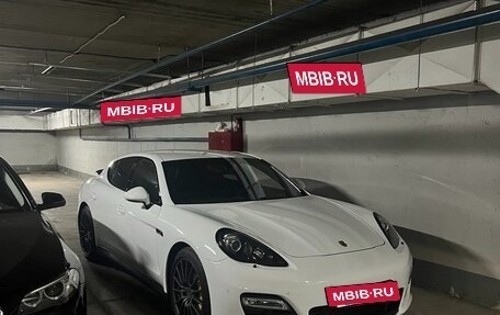 Porsche Panamera II рестайлинг, 2012 год, 5 000 000 рублей, 7 фотография