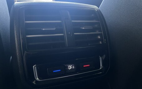 Volkswagen Passat B8 рестайлинг, 2018 год, 1 700 000 рублей, 16 фотография