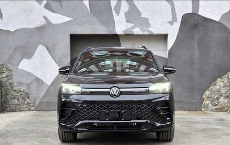 Volkswagen Tiguan, 2025 год, 4 790 000 рублей, 2 фотография