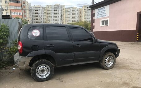 Chevrolet Niva I рестайлинг, 2005 год, 165 000 рублей, 2 фотография