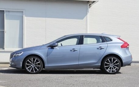 Volvo V40 II рестайлинг, 2017 год, 1 230 000 рублей, 4 фотография