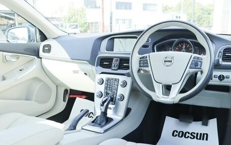 Volvo V40 II рестайлинг, 2017 год, 1 230 000 рублей, 10 фотография