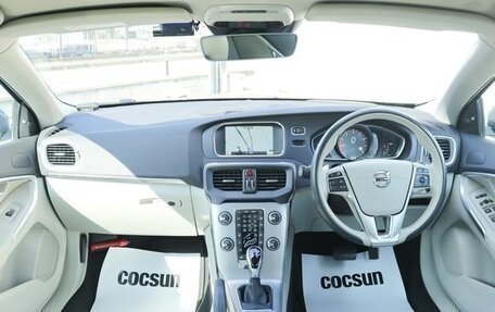 Volvo V40 II рестайлинг, 2017 год, 1 230 000 рублей, 9 фотография