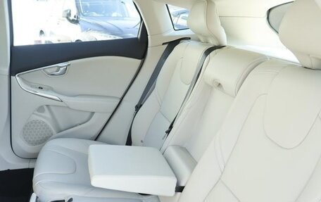 Volvo V40 II рестайлинг, 2017 год, 1 230 000 рублей, 20 фотография