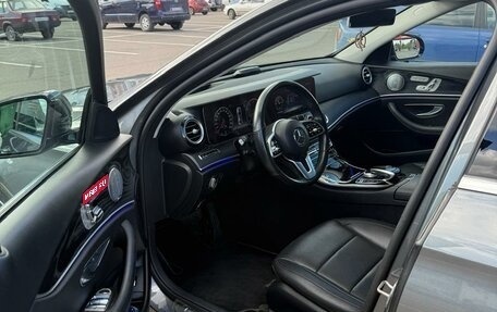 Mercedes-Benz E-Класс, 2019 год, 4 000 000 рублей, 12 фотография