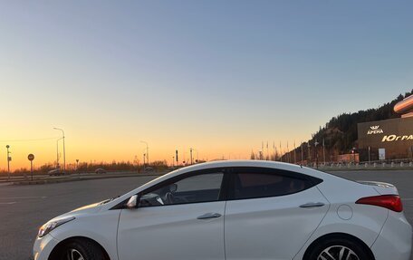 Hyundai Avante, 2011 год, 770 000 рублей, 3 фотография