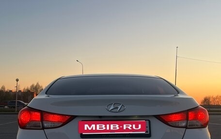 Hyundai Avante, 2011 год, 770 000 рублей, 5 фотография