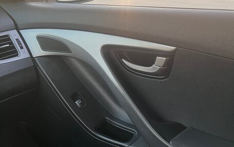 Hyundai Avante, 2011 год, 770 000 рублей, 23 фотография