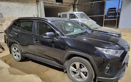 Toyota RAV4, 2020 год, 2 499 999 рублей, 2 фотография