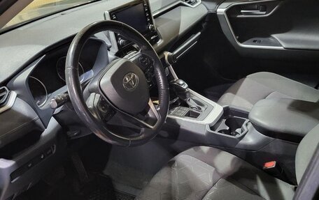 Toyota RAV4, 2020 год, 2 499 999 рублей, 6 фотография