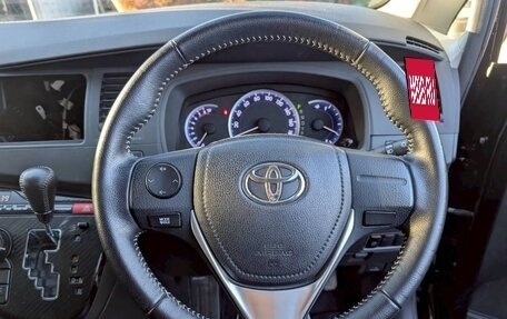 Toyota ISis I, 2017 год, 1 149 000 рублей, 14 фотография