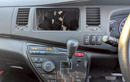 Toyota ISis I, 2017 год, 1 149 000 рублей, 16 фотография