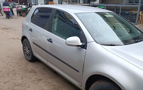 Volkswagen Golf V, 2005 год, 650 000 рублей, 9 фотография