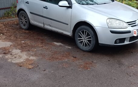 Volkswagen Golf V, 2005 год, 650 000 рублей, 11 фотография