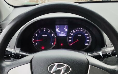 Hyundai Solaris II рестайлинг, 2016 год, 749 000 рублей, 17 фотография