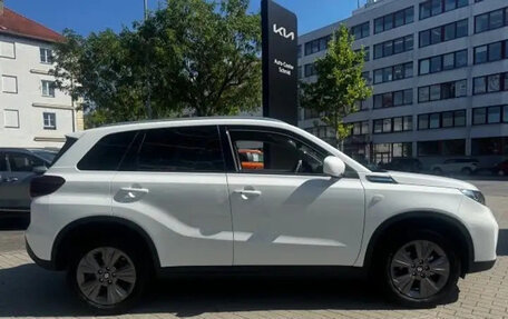 Suzuki Vitara II рестайлинг, 2025 год, 3 800 000 рублей, 6 фотография