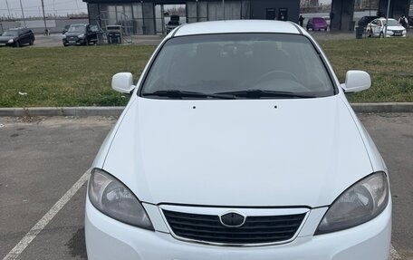Daewoo Gentra II, 2014 год, 650 000 рублей, 1 фотография