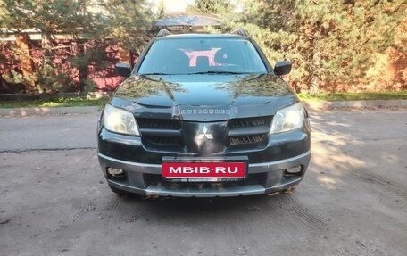 Mitsubishi Outlander III рестайлинг 3, 2006 год, 450 000 рублей, 1 фотография