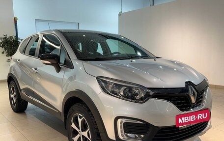 Renault Kaptur I рестайлинг, 2019 год, 1 890 000 рублей, 3 фотография