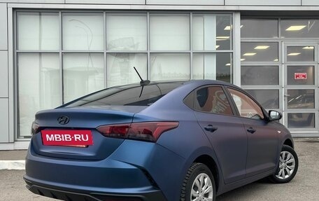 Hyundai Solaris II рестайлинг, 2021 год, 1 675 000 рублей, 5 фотография