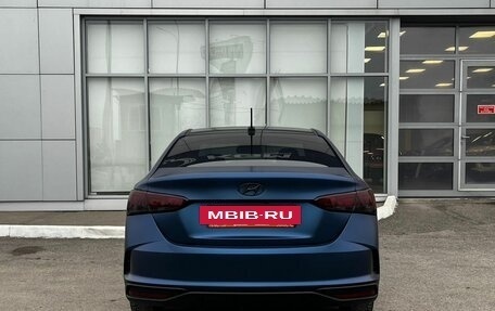 Hyundai Solaris II рестайлинг, 2021 год, 1 675 000 рублей, 6 фотография