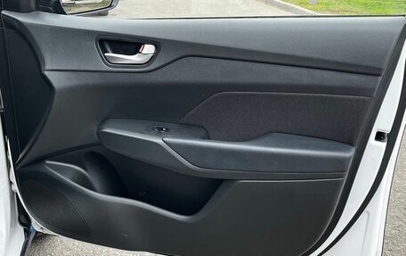 Hyundai Solaris II рестайлинг, 2021 год, 1 675 000 рублей, 29 фотография