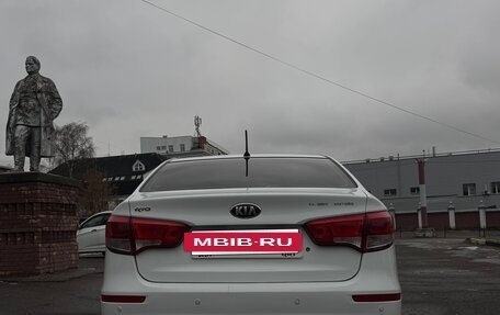 KIA Rio III рестайлинг, 2015 год, 950 000 рублей, 6 фотография