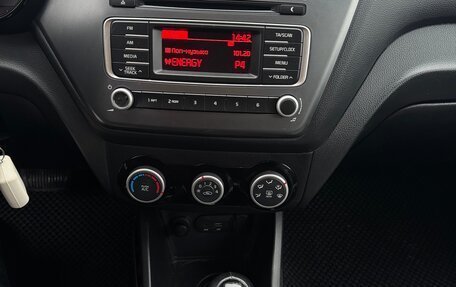 KIA Rio III рестайлинг, 2015 год, 950 000 рублей, 13 фотография