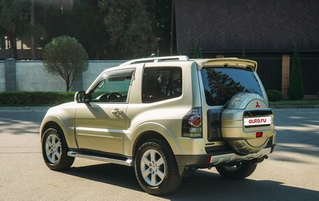 Mitsubishi Pajero IV, 2007 год, 2 300 000 рублей, 16 фотография