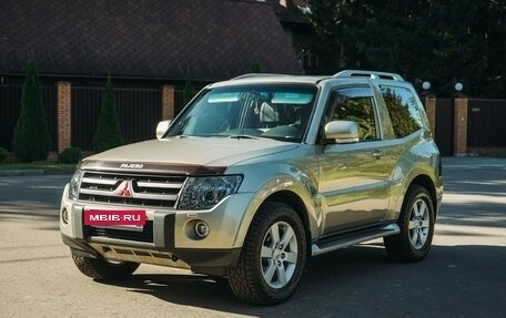 Mitsubishi Pajero IV, 2007 год, 2 300 000 рублей, 13 фотография