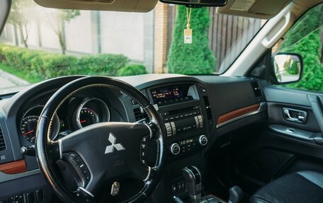 Mitsubishi Pajero IV, 2007 год, 2 300 000 рублей, 25 фотография