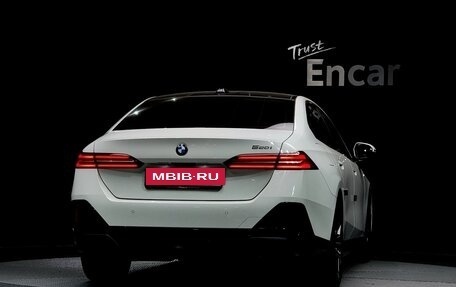 BMW 5 серия, 2024 год, 5 845 000 рублей, 4 фотография