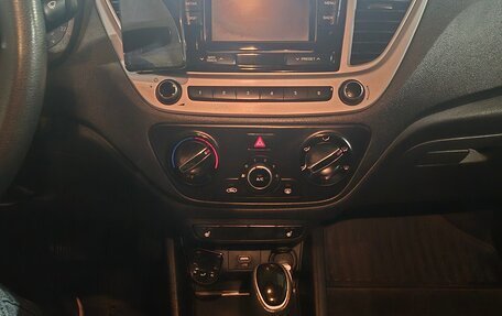 Hyundai Solaris II рестайлинг, 2019 год, 840 000 рублей, 13 фотография