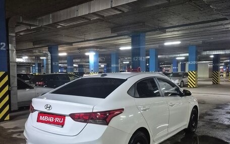 Hyundai Solaris II рестайлинг, 2019 год, 840 000 рублей, 1 фотография