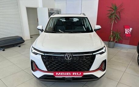 Changan CS35 Plus, 2024 год, 2 402 000 рублей, 2 фотография