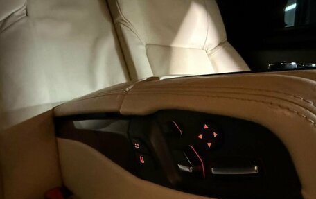 Mercedes-Benz V-Класс, 2020 год, 5 500 000 рублей, 26 фотография