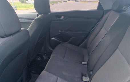 Hyundai Solaris II рестайлинг, 2018 год, 770 000 рублей, 5 фотография