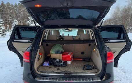 Volkswagen Touareg III, 2011 год, 1 900 000 рублей, 12 фотография