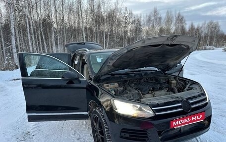 Volkswagen Touareg III, 2011 год, 1 900 000 рублей, 3 фотография