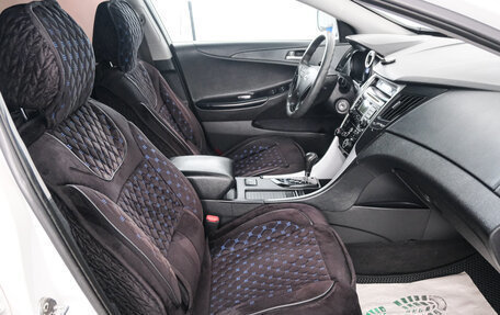 Hyundai Sonata VI, 2011 год, 979 000 рублей, 14 фотография