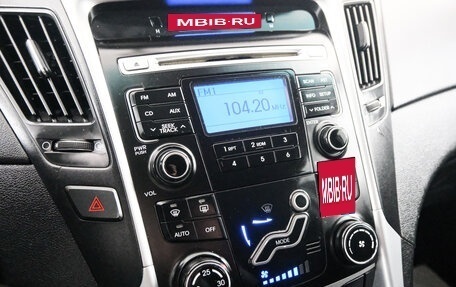 Hyundai Sonata VI, 2011 год, 979 000 рублей, 16 фотография