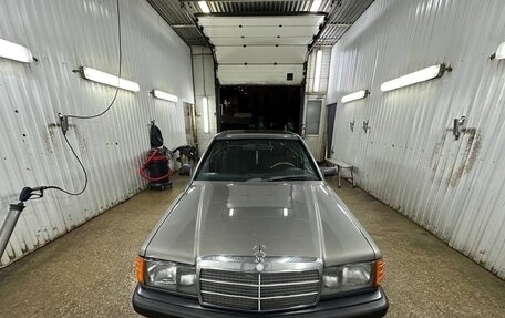 Mercedes-Benz 190 (W201), 1988 год, 730 000 рублей, 1 фотография