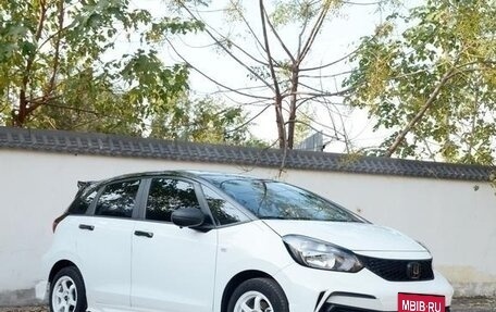 Honda Fit, 2022 год, 1 170 000 рублей, 3 фотография