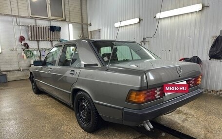 Mercedes-Benz 190 (W201), 1988 год, 730 000 рублей, 3 фотография
