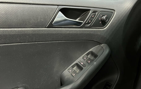 Volkswagen Jetta VI, 2015 год, 820 000 рублей, 11 фотография