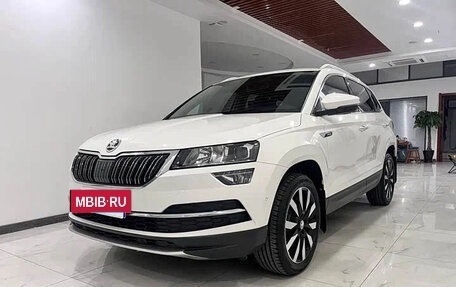 Skoda Karoq I, 2022 год, 1 725 000 рублей, 2 фотография
