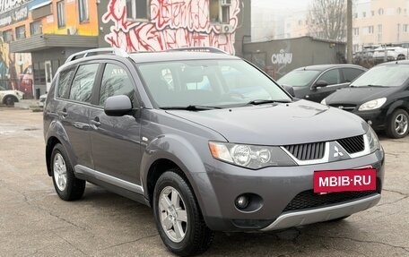 Mitsubishi Outlander III рестайлинг 3, 2007 год, 1 000 000 рублей, 8 фотография